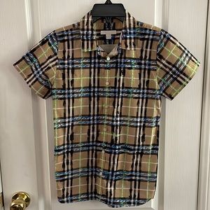 Burberry Shirt Sleeve Button Down Shirt